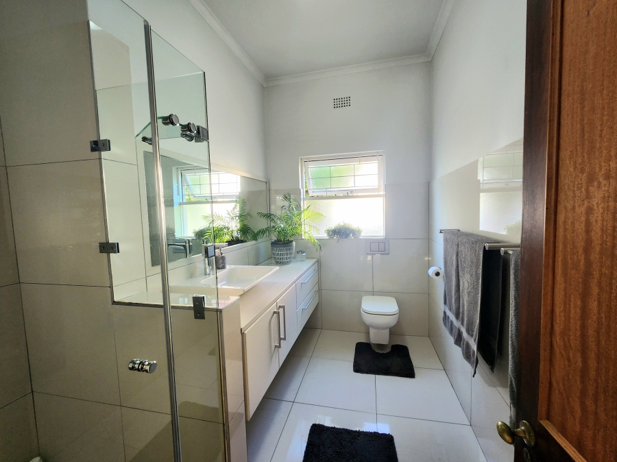 4 Bedroom Property for Sale in Panorama Western Cape